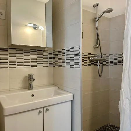 Dolaizon 1 - Meuble 28 M2 Apartmán *